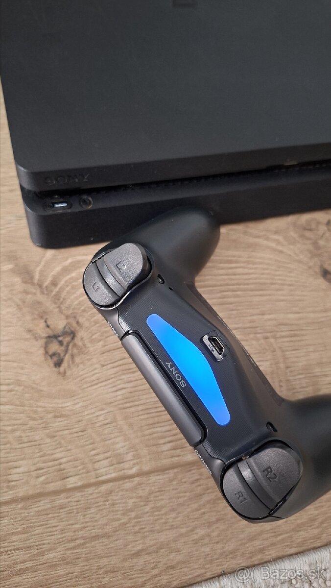 PS4 slim - 5