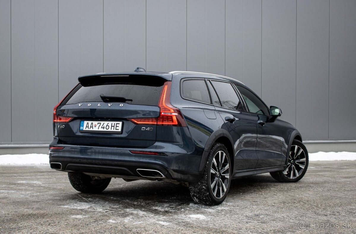 Volvo V60 Cross Country D4 AWD Pro AUTO. - 5