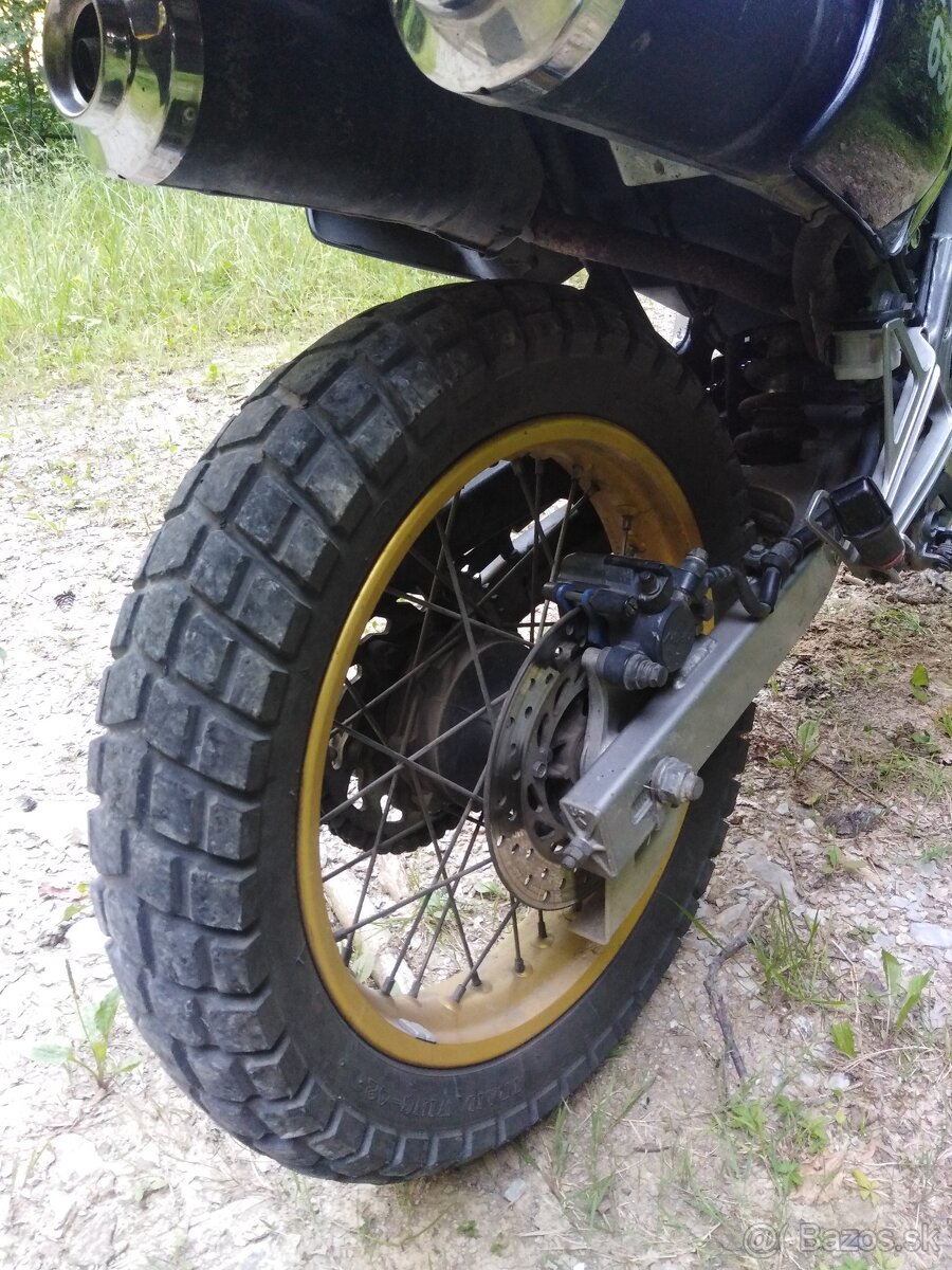 HONDA Dominator NX650