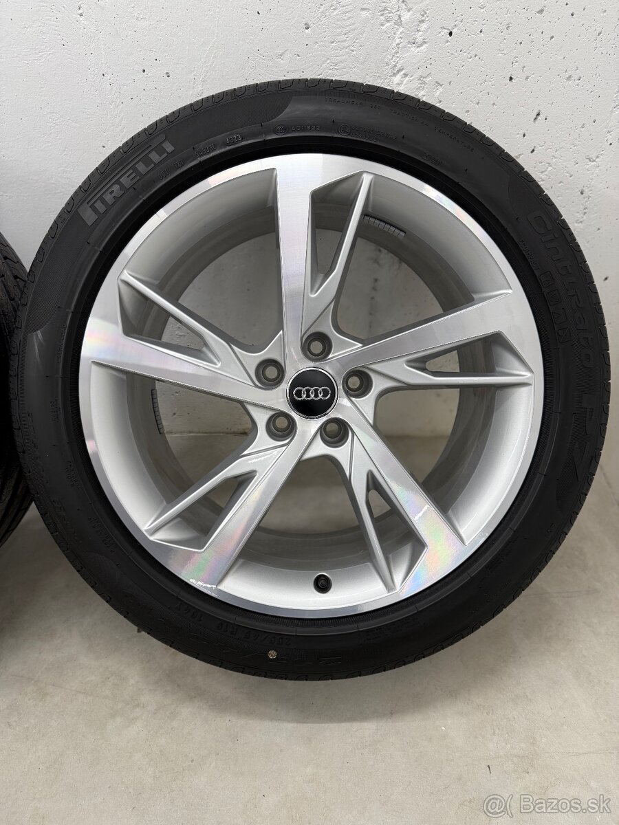 Nepoužitá letná sada 5x112 R19 , 255/45/19 Audi A8 / S8 D5 - 5
