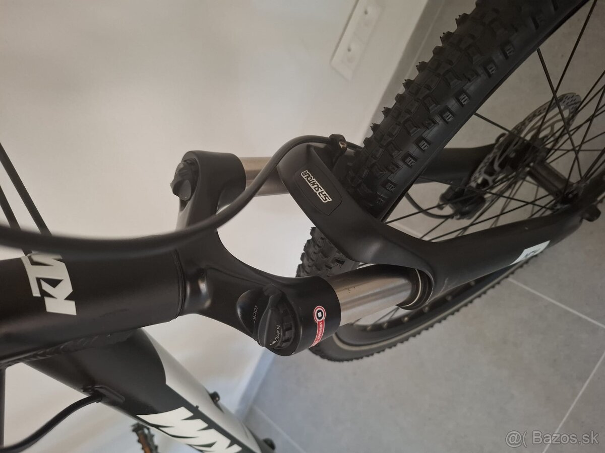 Predám KTM Itero CROSS 28er/Sko-46 cm/3x10, odpruzena vidla - 5