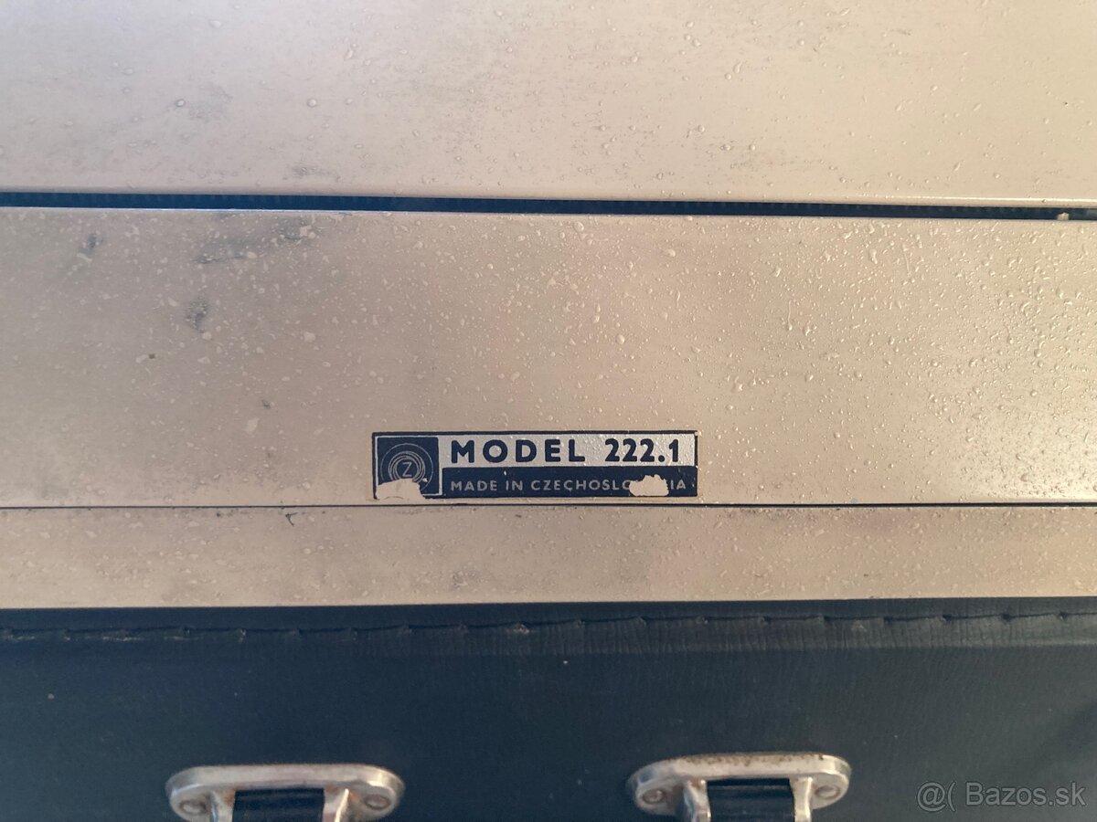 Písací stroj s kufríkom - 5