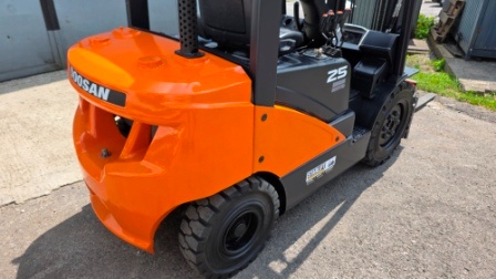 DOOSAN D25S-7 - 5