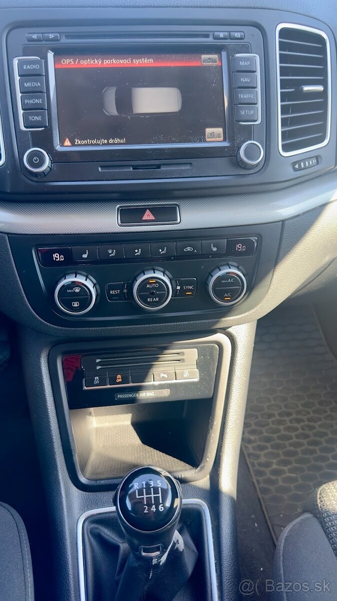 Predám Volkswagen Sharan 2014 - znížená cena - 5