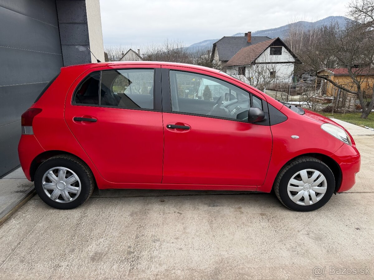 Toyota Yaris 1.0I VVT-i - 5