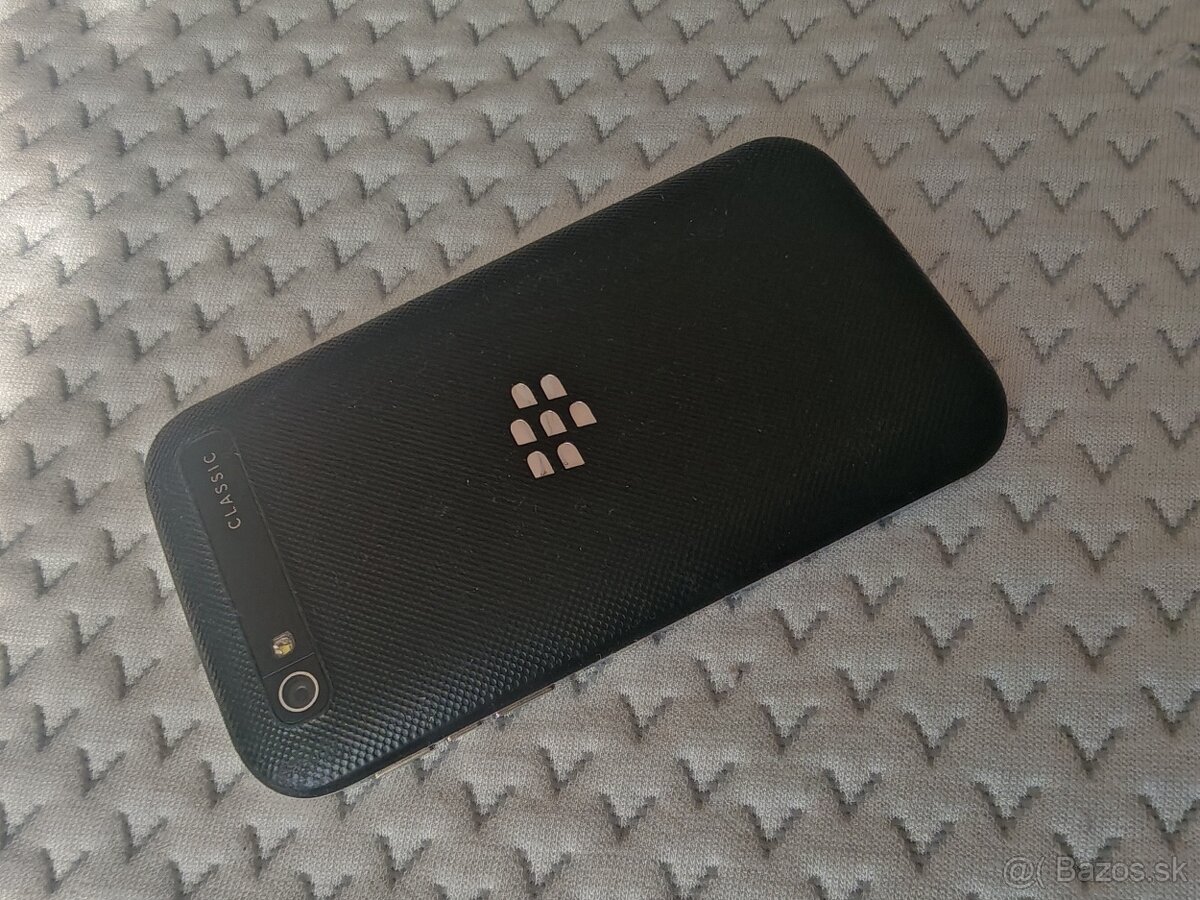 Blackberry Classic - 5