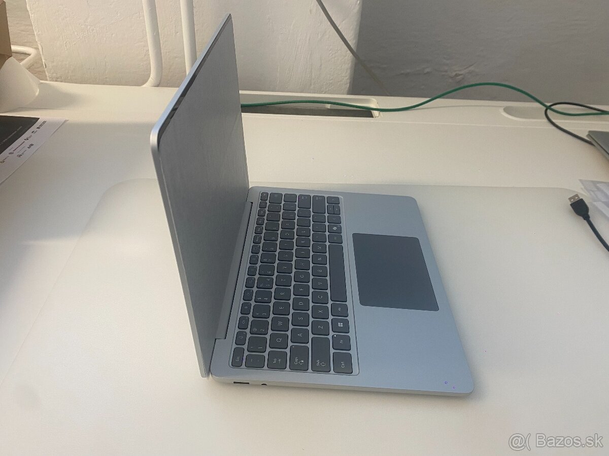 Microsoft Surface Laptop Copilot+ PC 13″ – Snapdragon X Plus - 5
