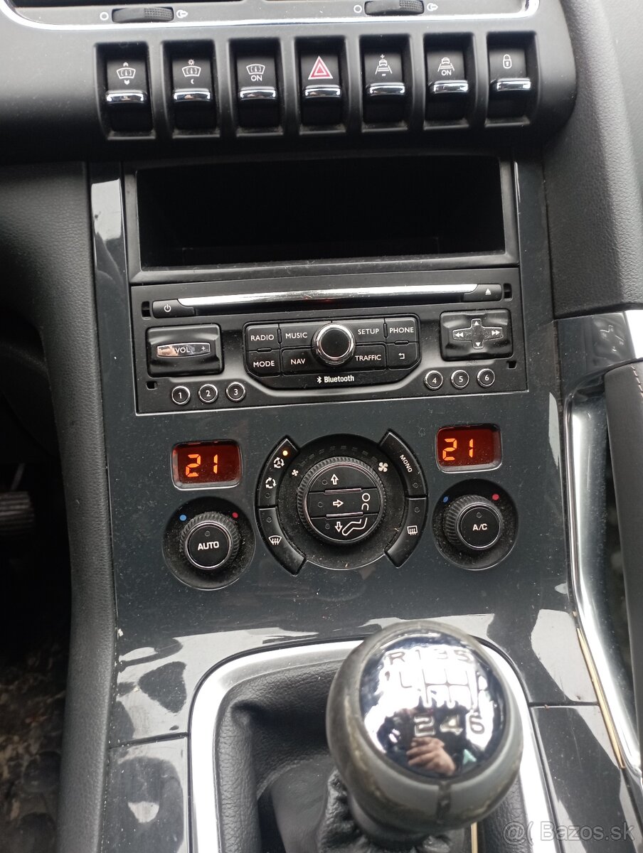 Peugeot 3008 1,6 HDI,84 kw - 5