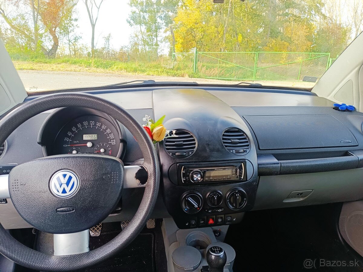 Predám Volkswagen NEW BEETLE 2.0 benzín+LPG r.v.1999 - 5