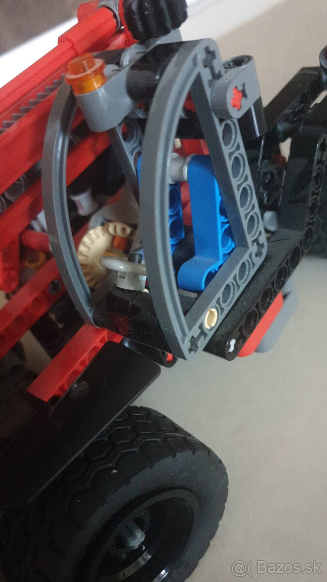 Lego Technic 42061 - Nakladač TOP stav - 5