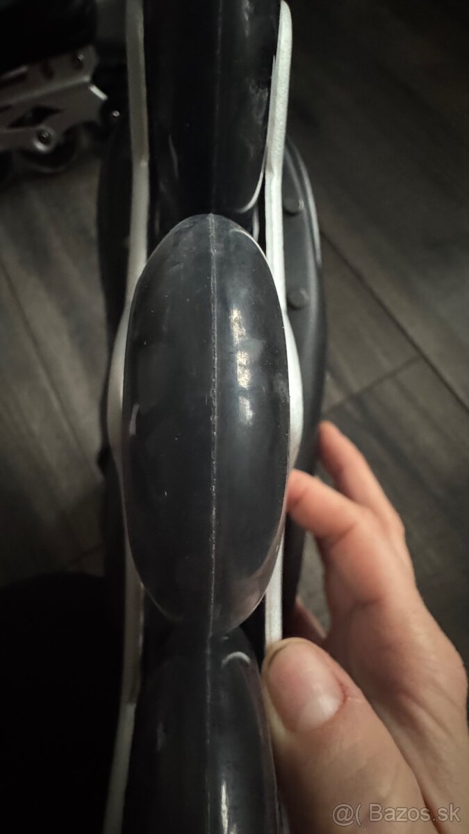 Worker kolieskové korcule - 5