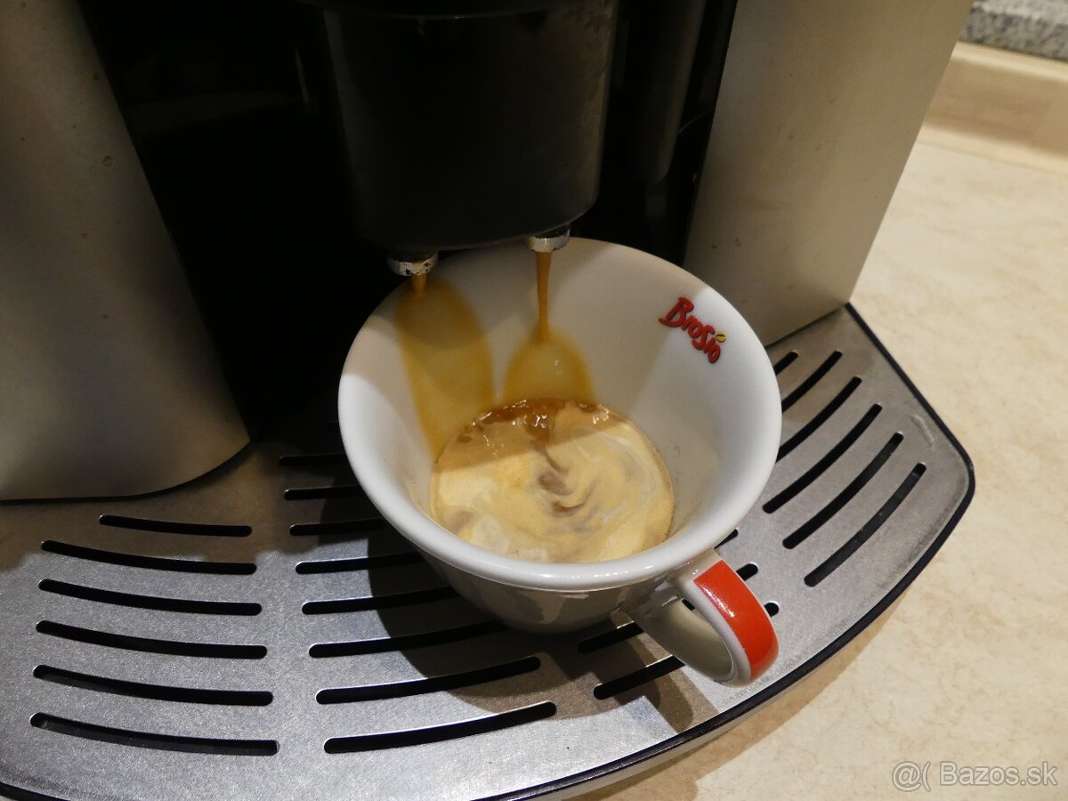 Delonghi Magnifica vo vybornom stave, plne funcny - 5