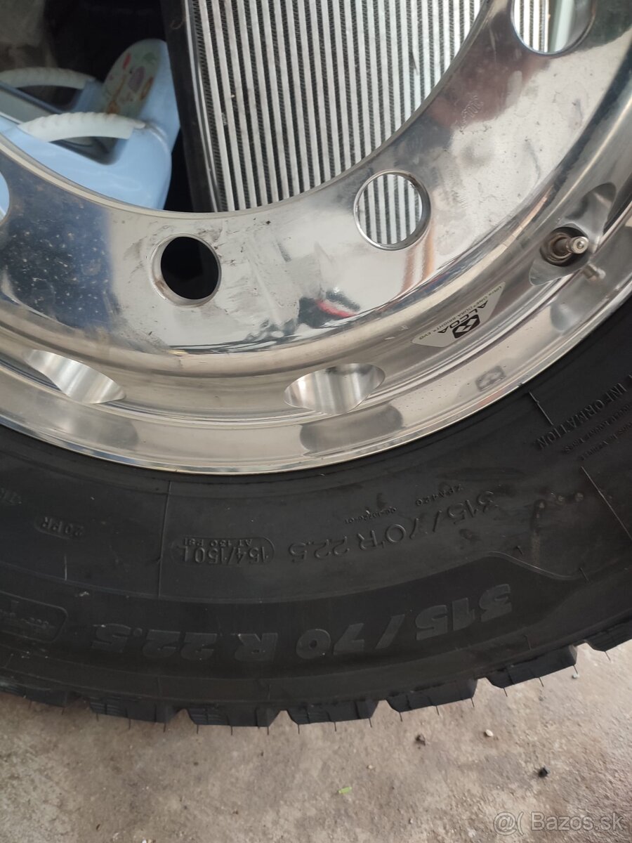 MICHELIN R22,5 315/70 X-Line D M+S - 5