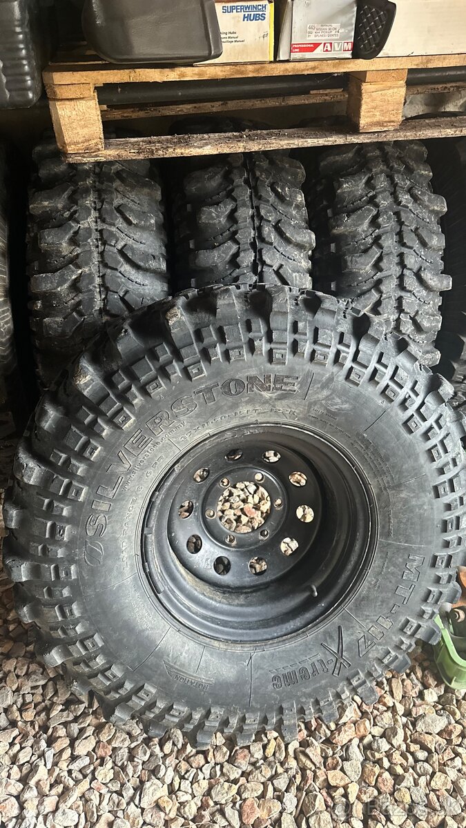 4x Silverstone MT-117 35x11,5 R15 LT 122K + disky 6x139,7