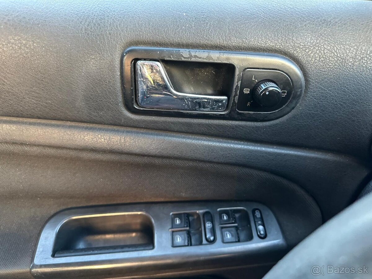 Rozpredám na náhradné diely Škoda Superb I 1.9 TDI AWX 96kw - 5