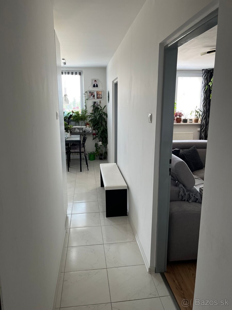 2-izbový byt 59m2 na ul. Žitavská v Senci s balkónom - 5