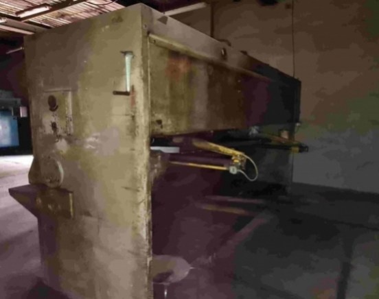 Tabulové nůžky CNTA 3150/10 A, vyrobené v roce 1981 - 5