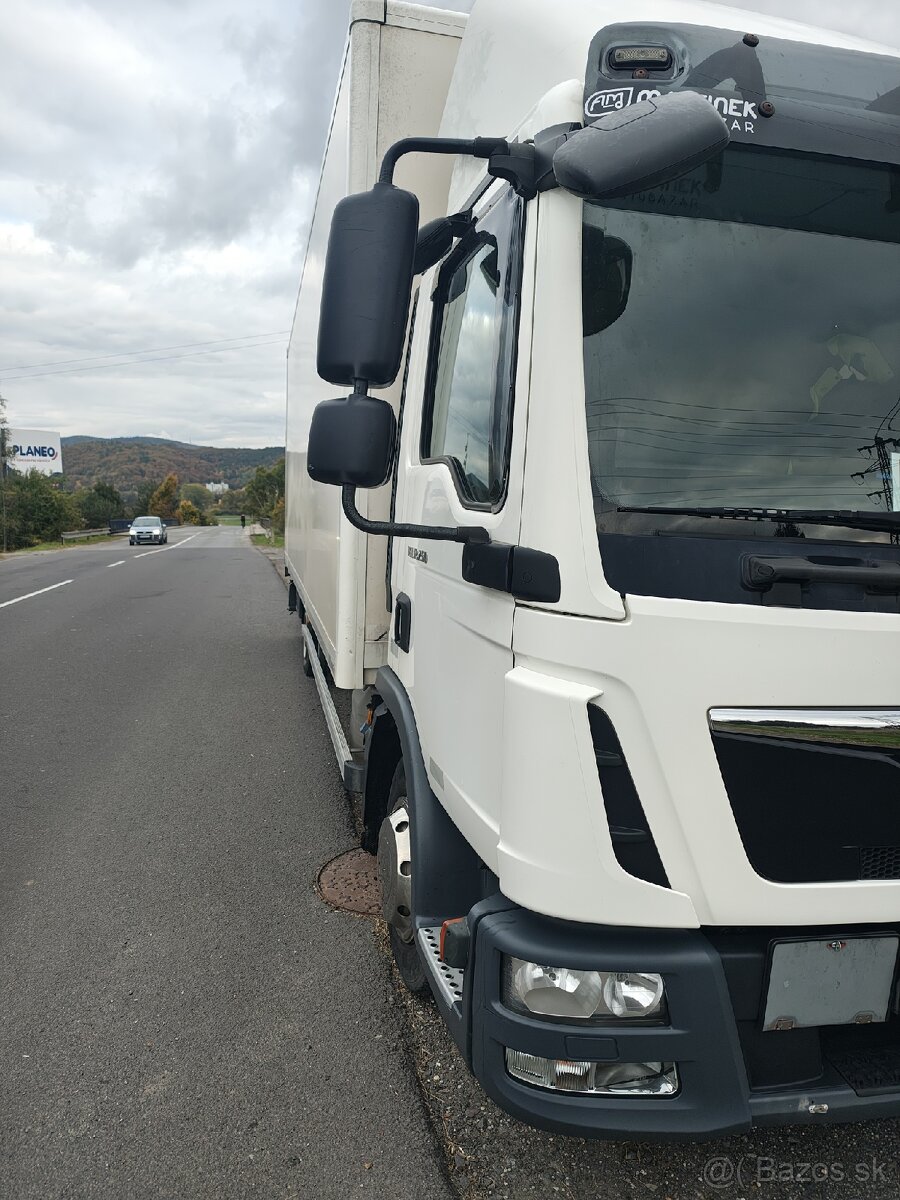 Praca vodiča nákladného vozidla sk. C - 5