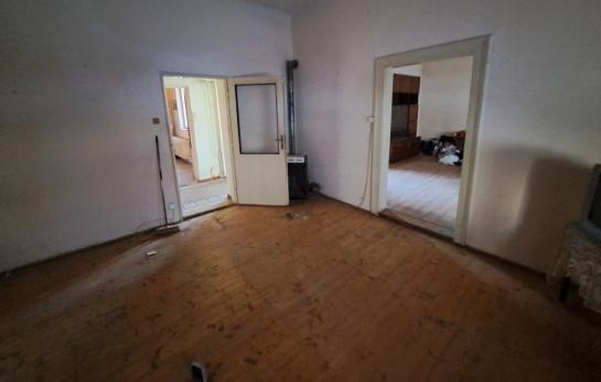 Na predaj rodinný dom v Komárne LRo-1531 - 5