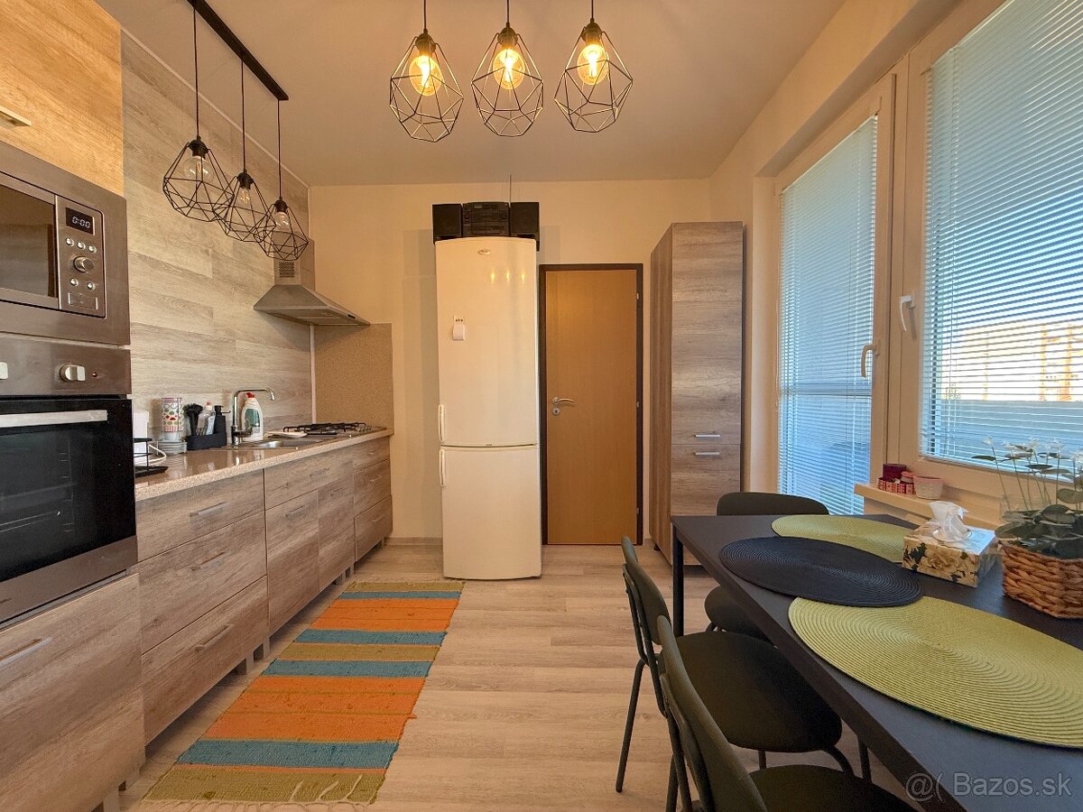 Prenájom 3-izbového bytu – Levice, ul. Zd. Nejedlého - 5