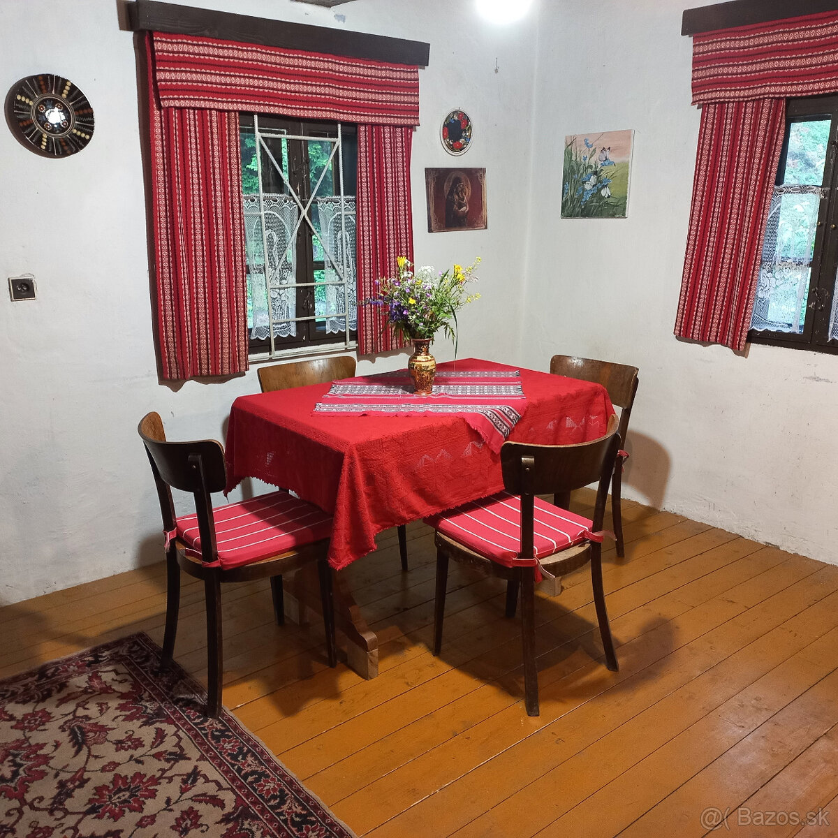 Chata v obci Turecká obklopená lesom - 5