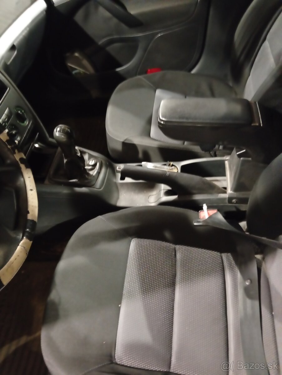 Octavia 2 1,9 tdi - 5