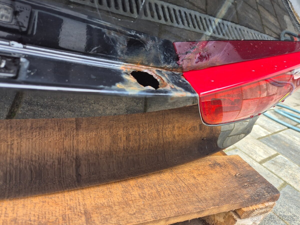 Audi a4 b8 zadna kapota - 5