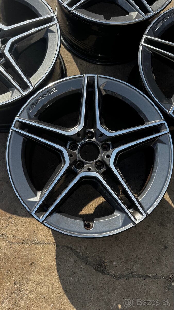 Elektróny Mercedes AMG 19" - 5
