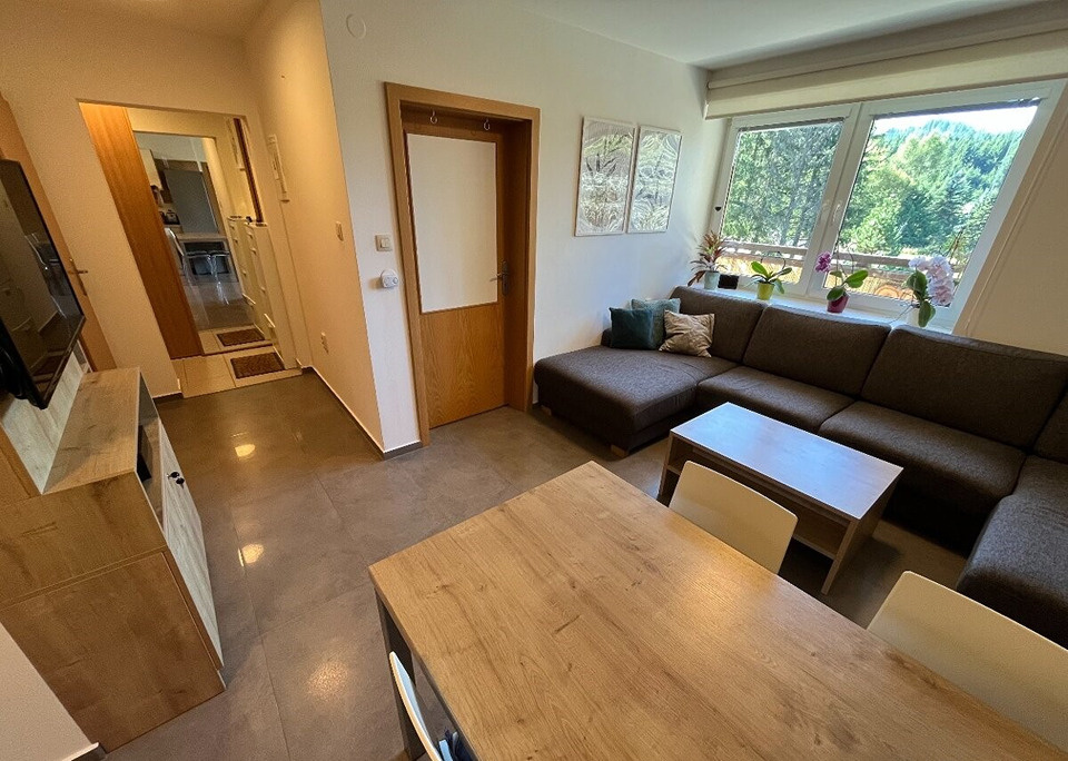 Byt na Donovaloch na bývanie aj podnikanie - 5