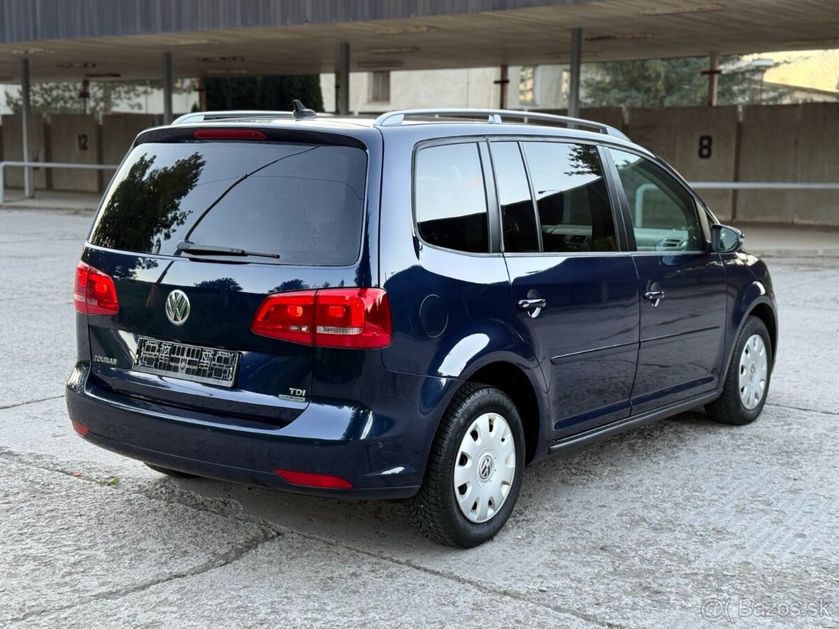 Volkswagen Touran 1,6 TDi HighLine - 5