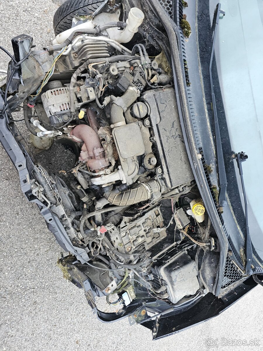 Peugeot 207 1.4hdi - 5