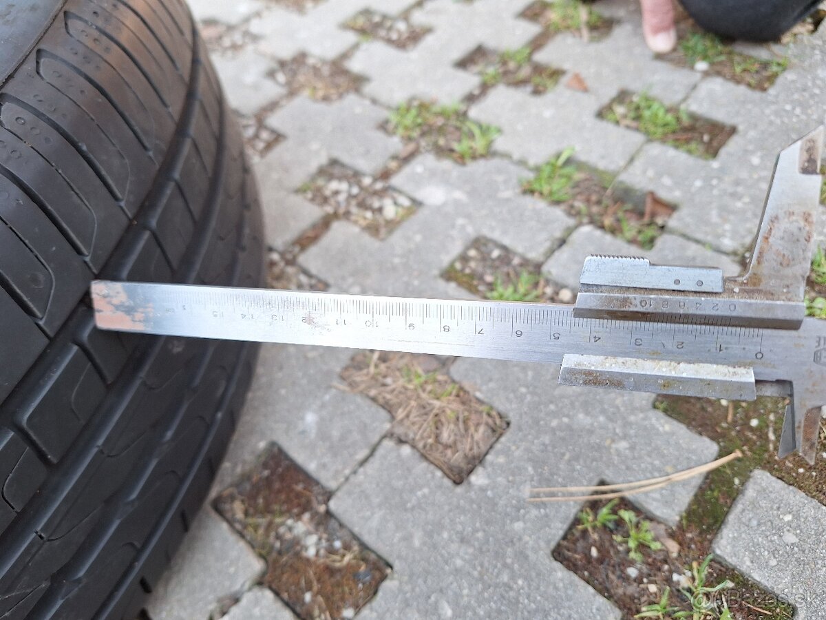 Predam pneumatiky letne 215/55 R17 94W - 5