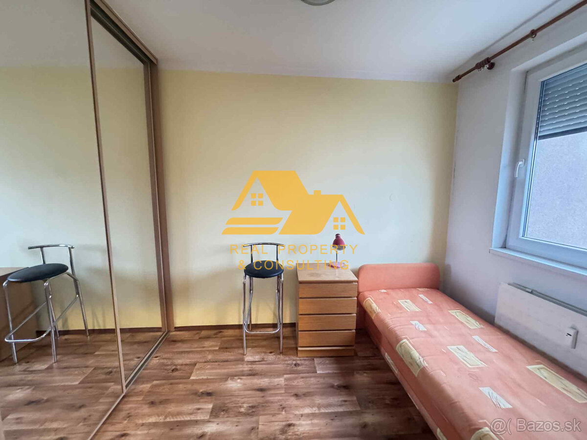 Prenajmem 3 izbový byt na sídlisku Juh v Nových Zámkoch - 5