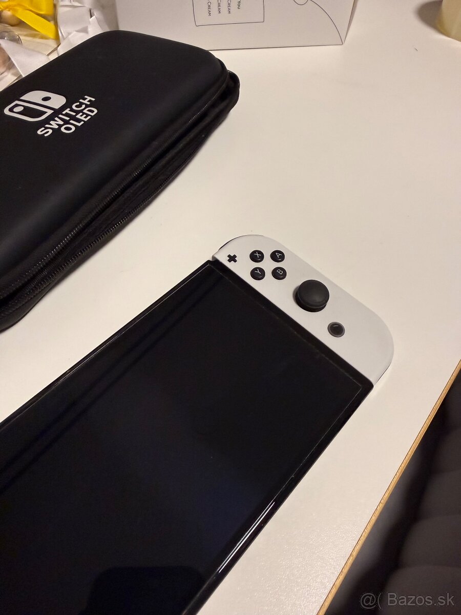 Predám Nintendo switch oled - 5