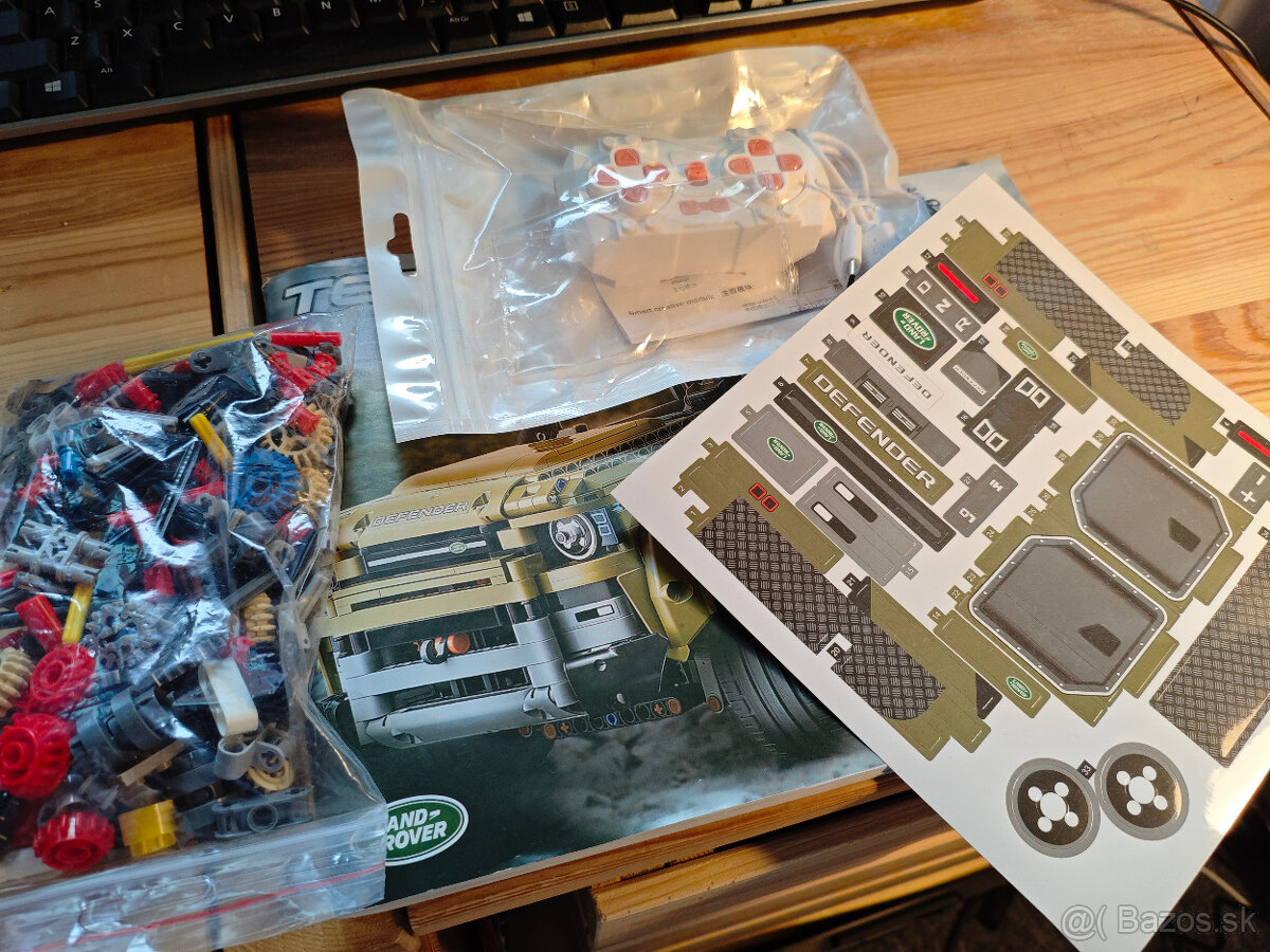 Land Rover Defender - 5