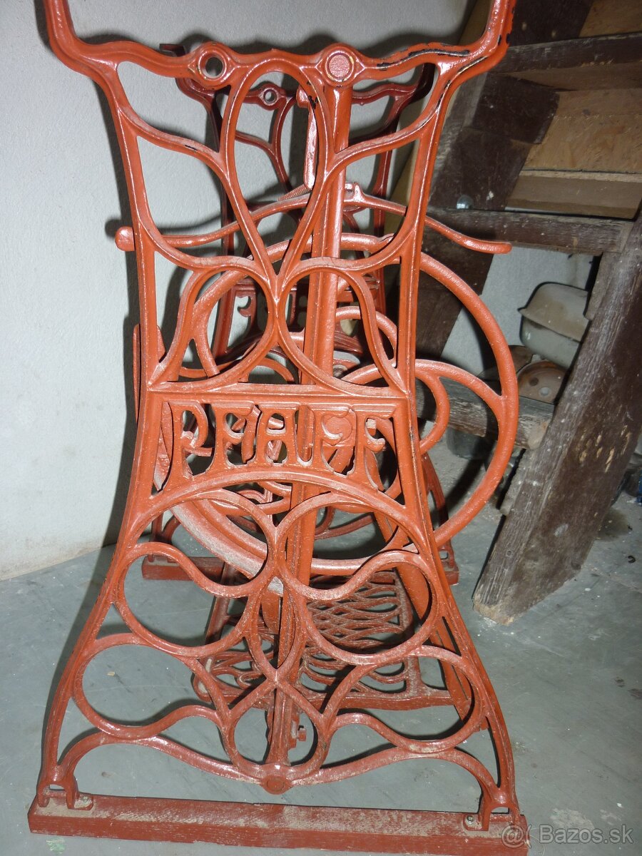 Stojan zo šijacieho stroja - 5