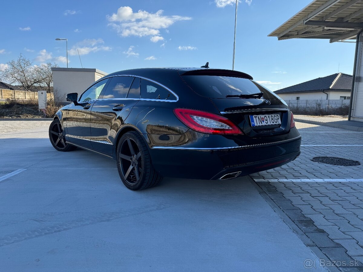 Mercedes Benz CLS350 Shooting Brake - 5