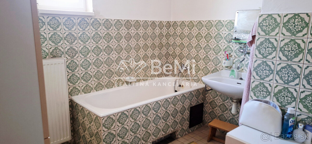 Priestranný 4-izbový rodinný dom v Malinove 005-12-NIBAa - 5