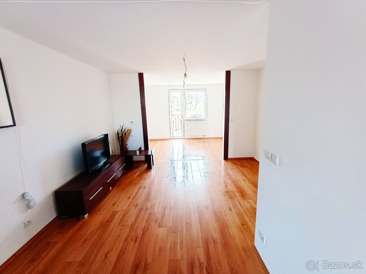 2-izbový byt, 60 m2, Malinovo centrum - 5