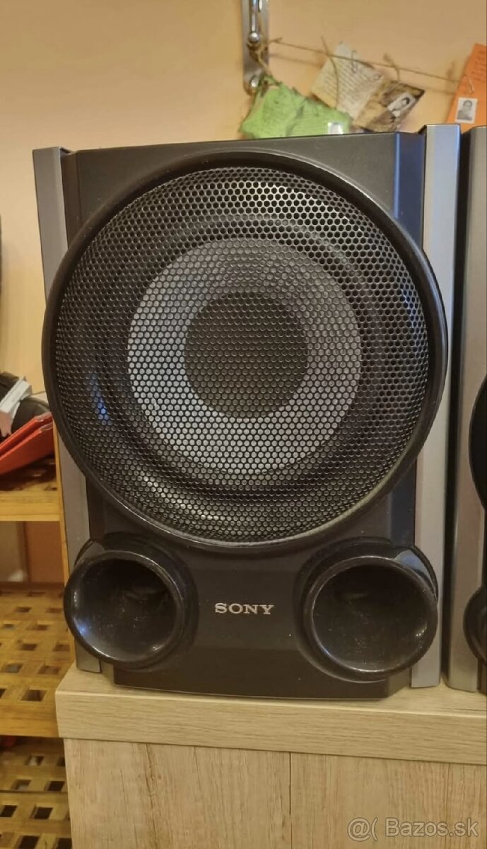 SONY MHC - GTZ3I 700W Hi-Fi
700 W Hi-Fi system - 5