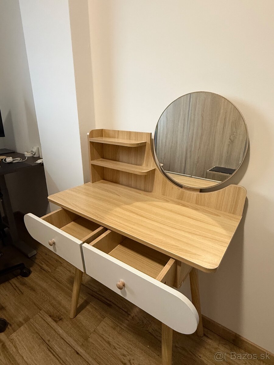 Predám krásny kozmetický stôl - 5