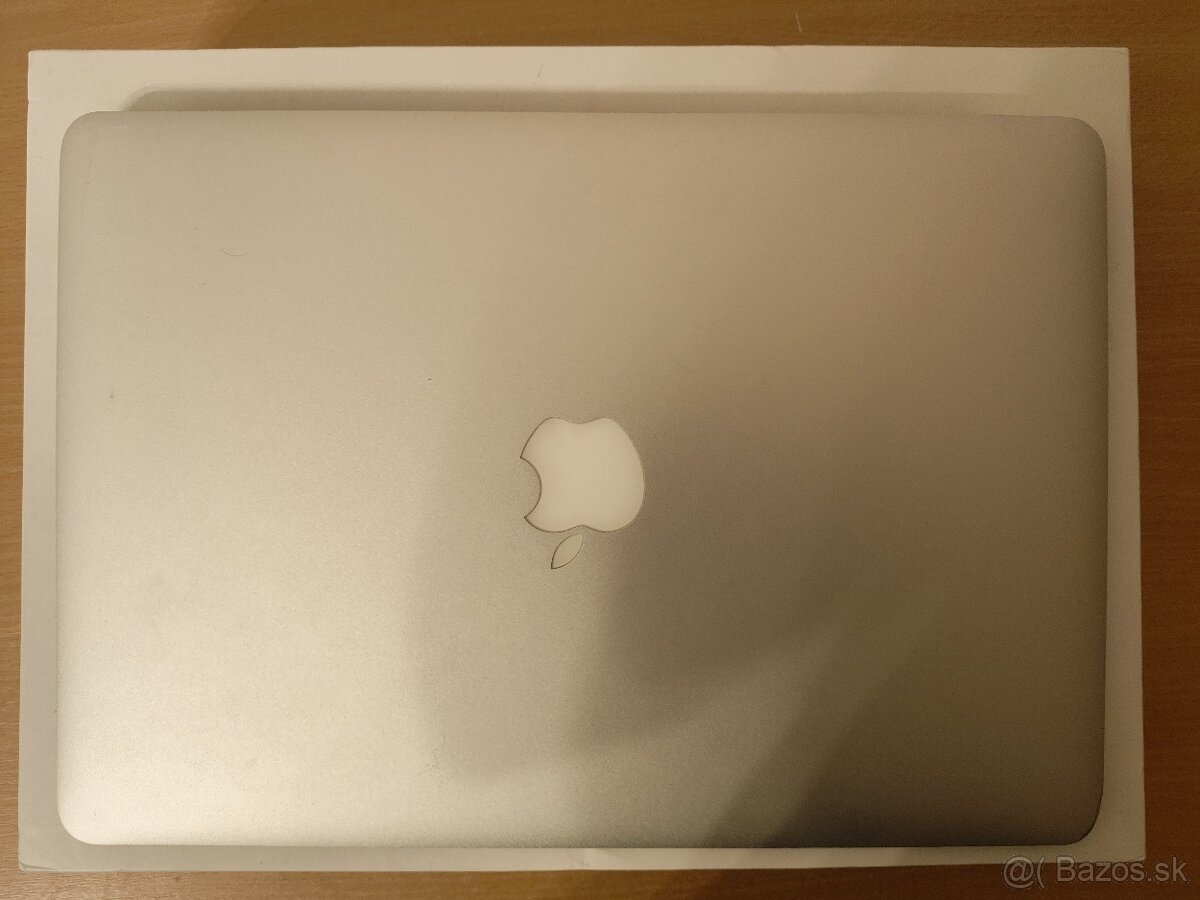 MacBook Air 13 2015 | Core i7 • 8GB • SSD - 5