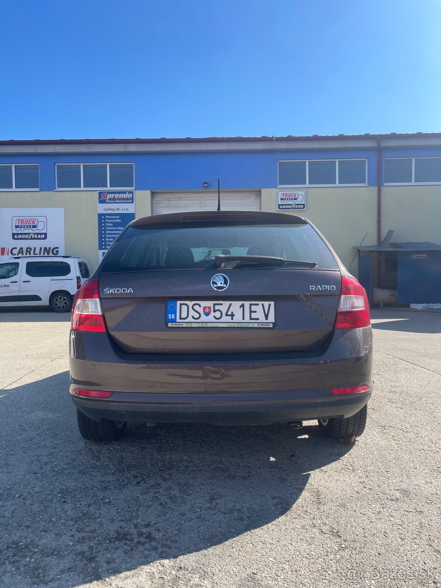 Predám vrak škoda rapid - 5