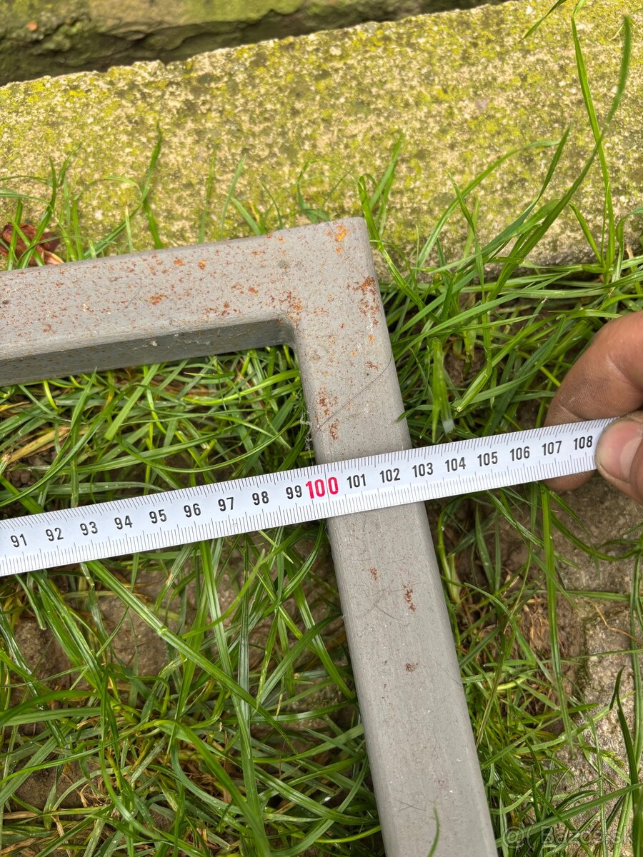 Hrazdu nad postel - 5