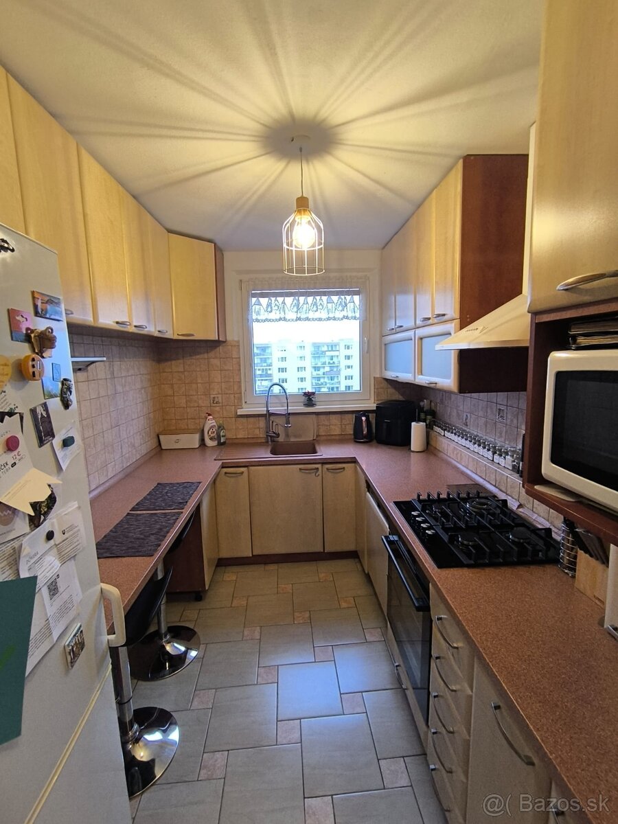 PREDAJ - 3-izb. byt - Martin - Košúty 2 - F. Štefunku - 5