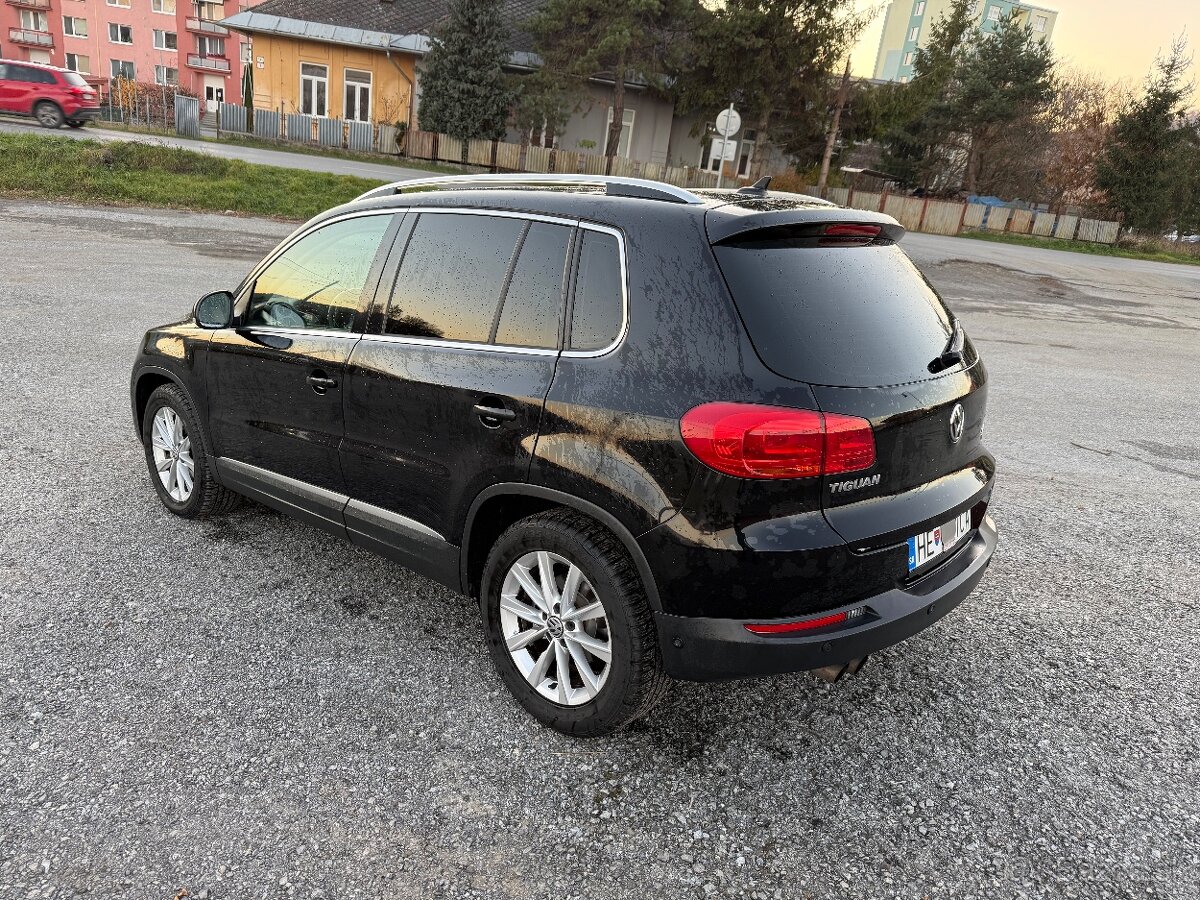 Volkswagen Tiguan 4x4 - 5