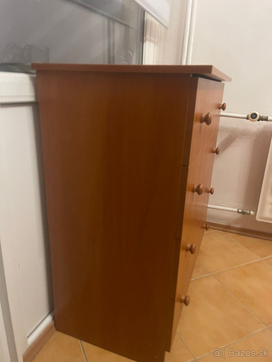 Komoda - 5