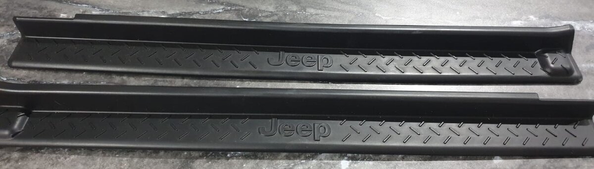 Kvalitné originálne autodoplnky a komponenty pre Jeep Rubico - 5