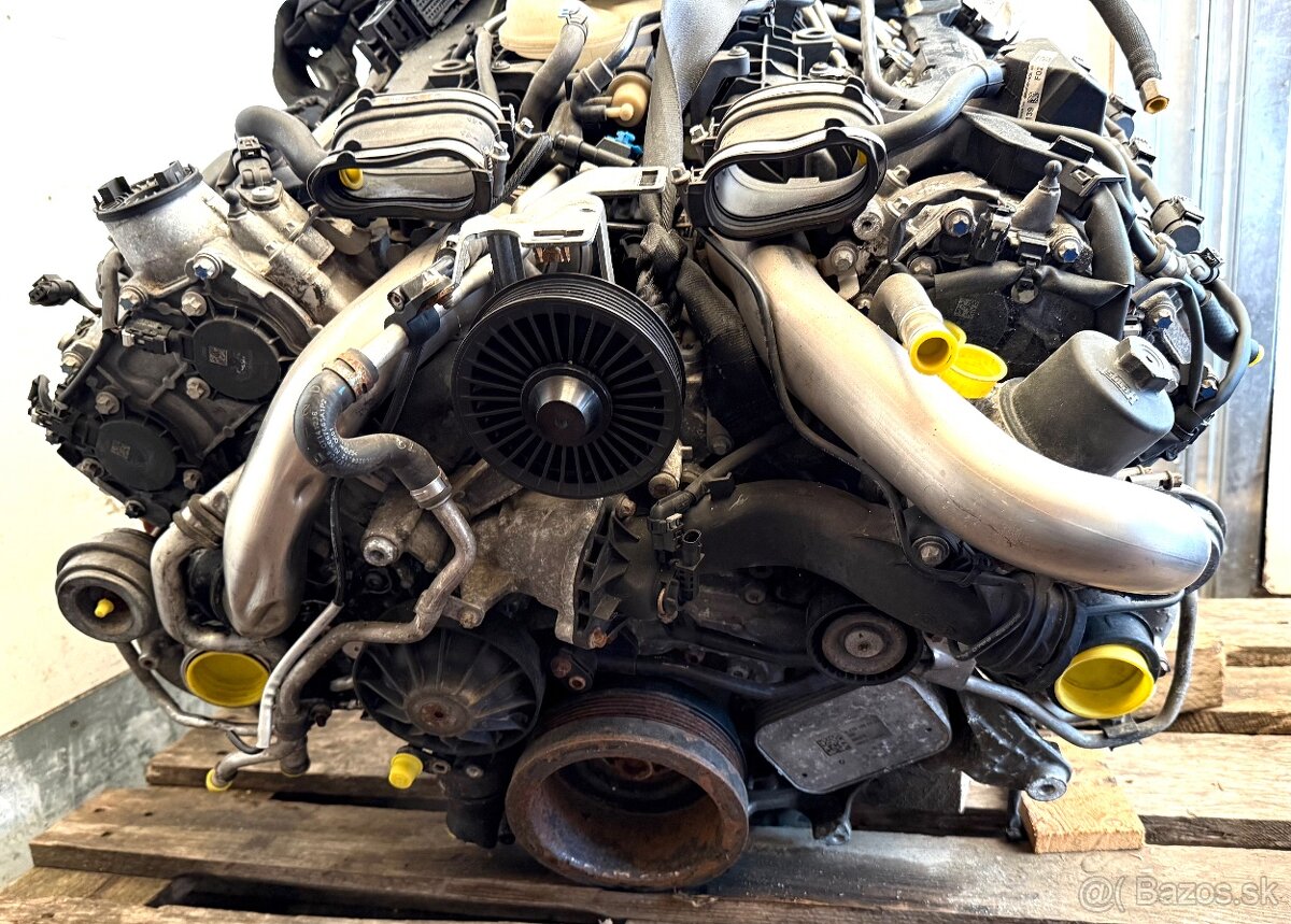 Motor Mercedes w212 Klass E e63 AMG v8 biturbo 2013 - 5