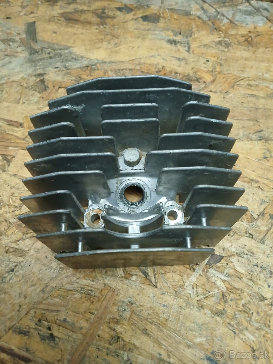 Babetta 210 hlava valca - 5